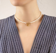 Load image into Gallery viewer, Lock Pendant Freshwater Pearl Choker Necklace
