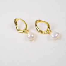 Load image into Gallery viewer, Baroque Pearl Drop Earrings
