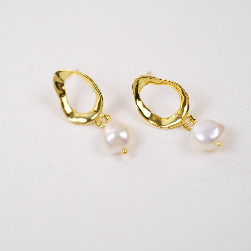 Baroque Pearl Drop Earrings