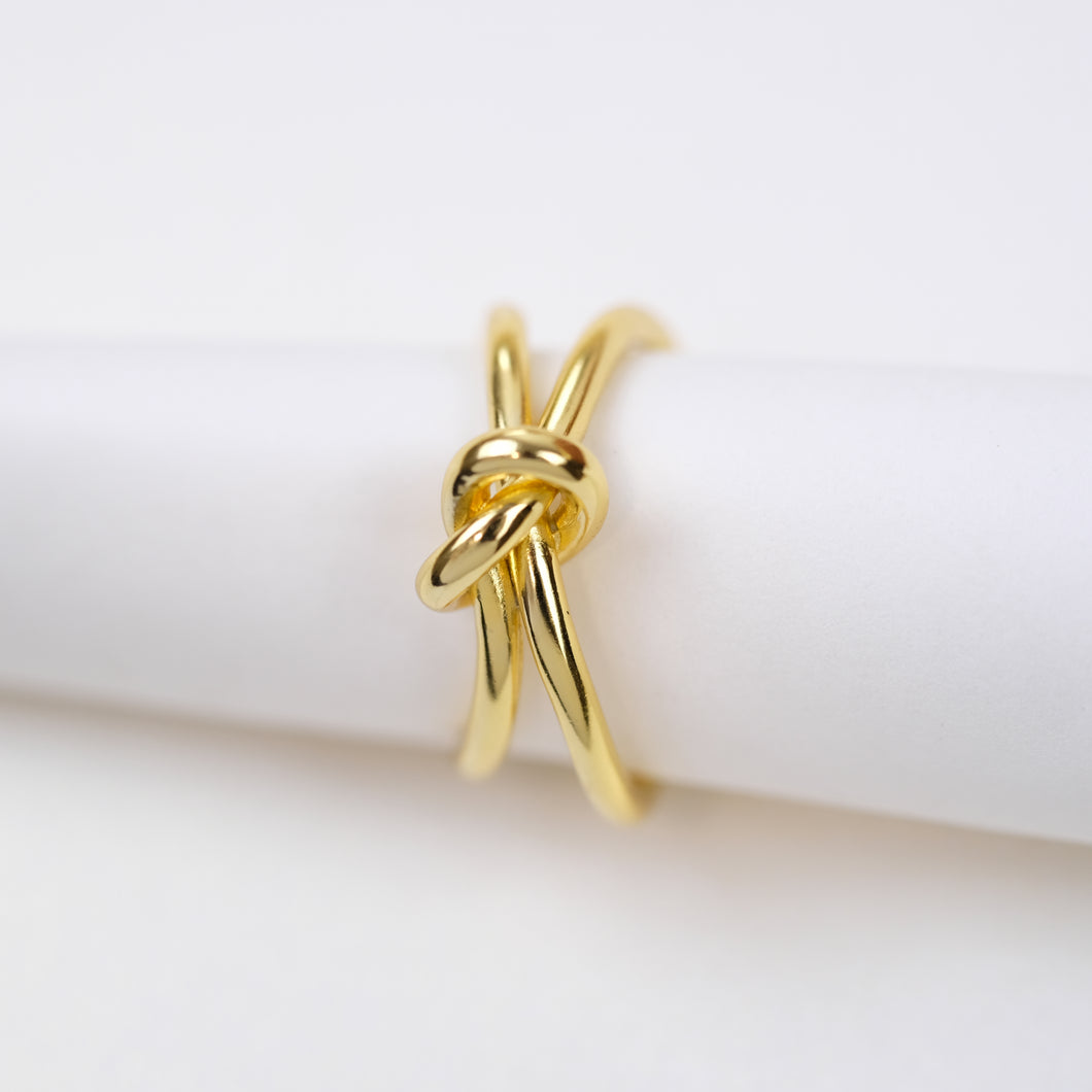 Simply Chic Love Knot Open Ring