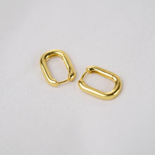 Load image into Gallery viewer, Square Chain Hoop Earrings
